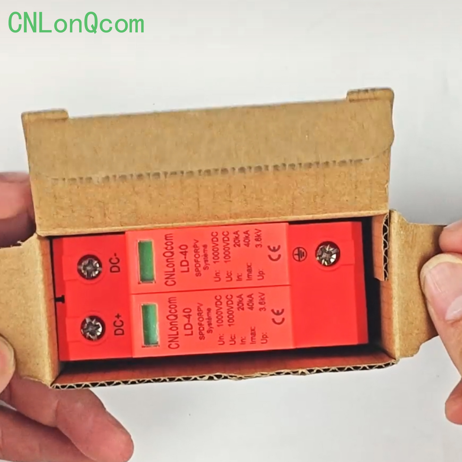 CNLonQcom Showcases LD-40 2P 1000V Solar DC Surge Protector